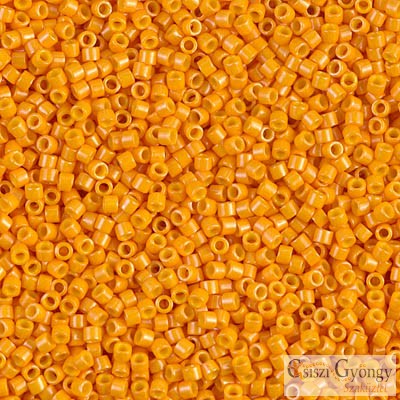 0651 - Opaque Pumpkin - 5 g - 11/0 Delica Beads