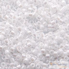 0201 - Pearl White - 5 g - 11/0 Miyuki Delica gyöngy