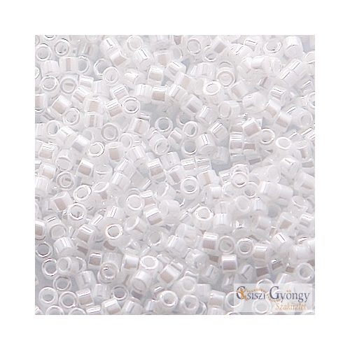 0201 - Pearl White - 5 g - 11/0 Delica gyöngy