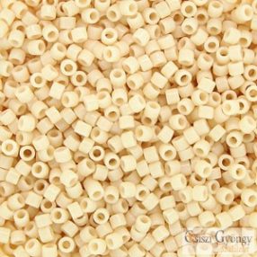 0157 - Opaque Cream - 5 g - 11/0 Miyuki Delica gyöngy