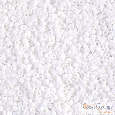 0200 - Opaque White - 5 g - 11/0 Miyuki Delica Beads