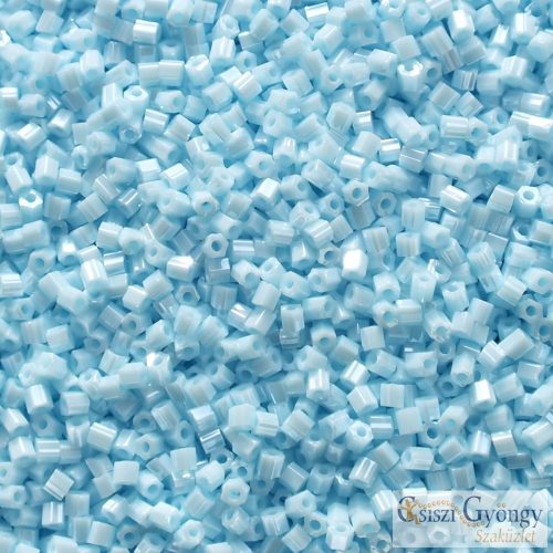 0124 - Opaque Luster Pale Blue - 10 g - 11/0 Toho Hexagon