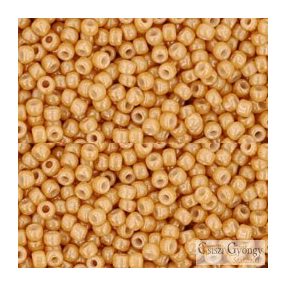   0123D - Opaque Luster Dark Beige - 10 g - 11/0 Toho japán kásagyöngy