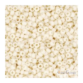 0051 - Opaque Lt. Beige - 10 g - 11/0 Toho kásagyöngy