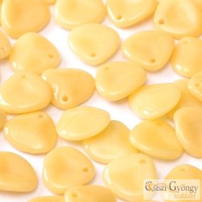 Ivory - 1 db - Rose Petals 8x7 mm